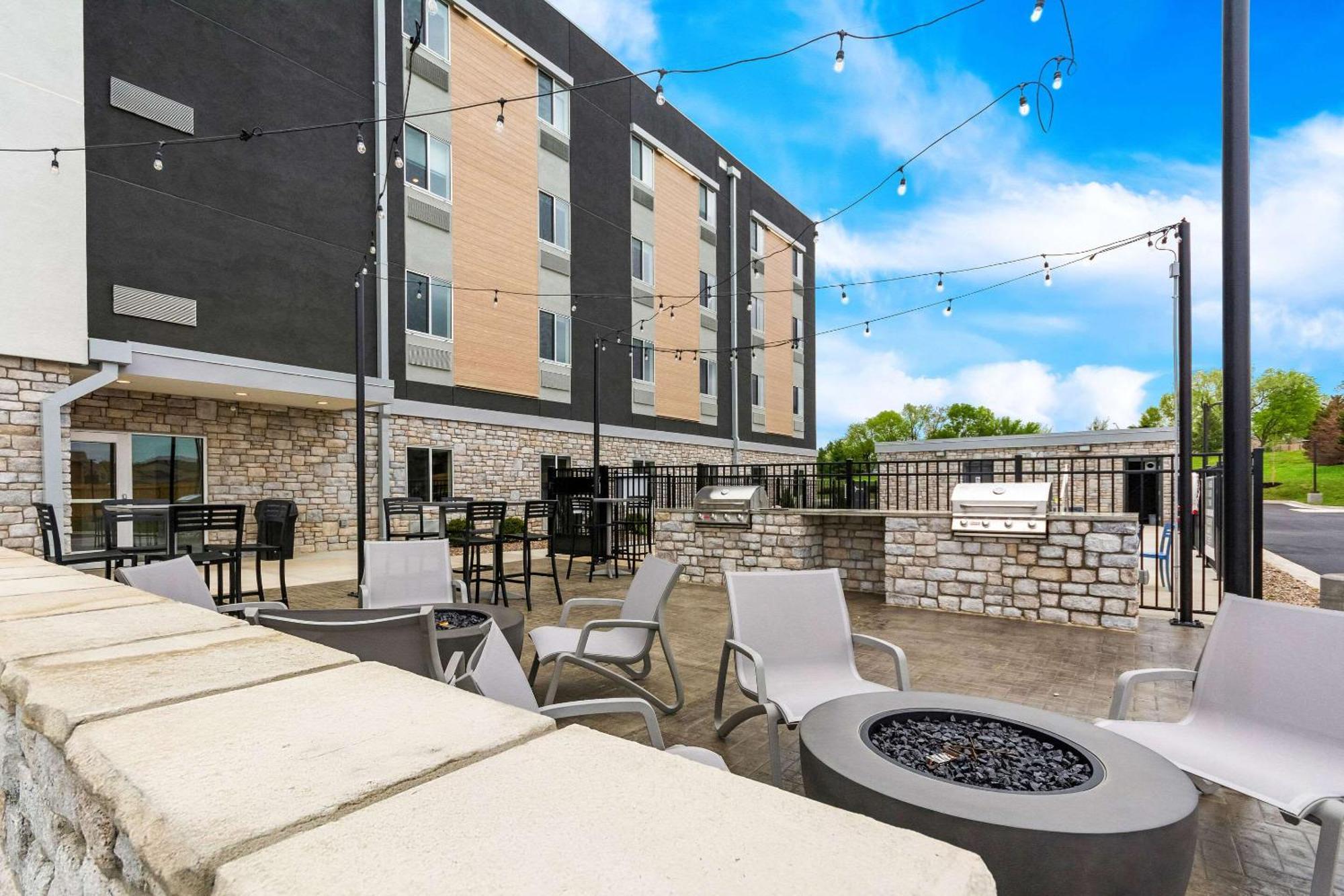 Everhome Suites Lexington - Horse Park Buitenkant foto